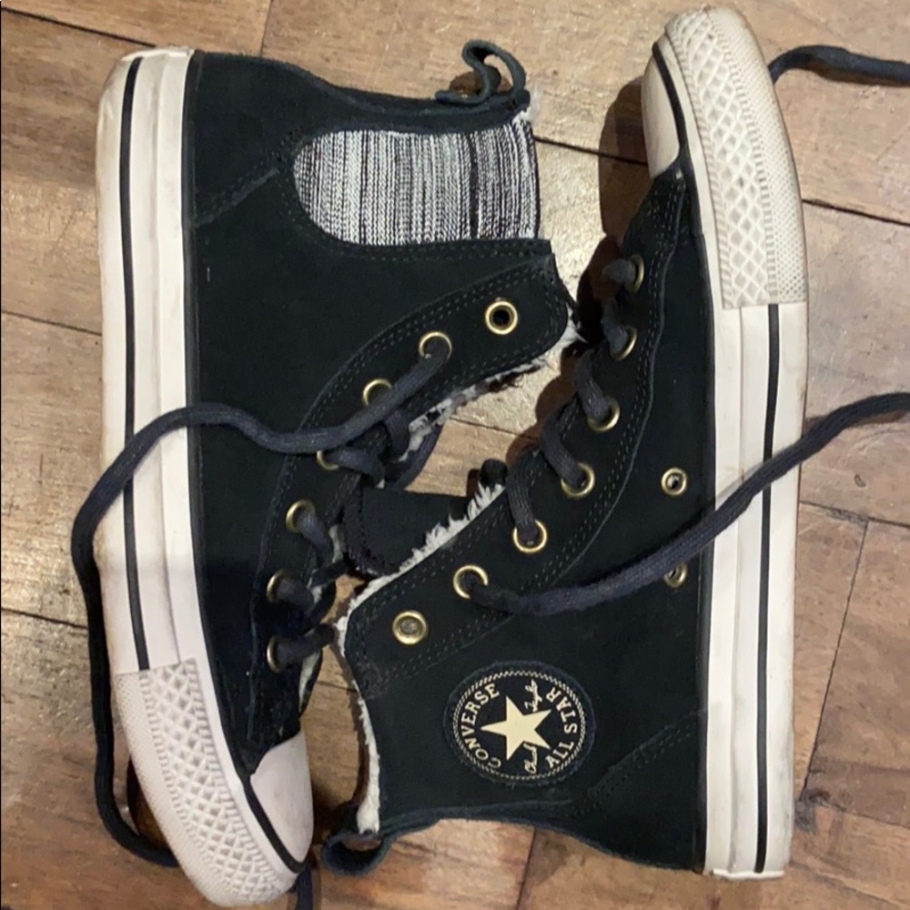 ✨Converse Cozy Club Chuck Taylor✨